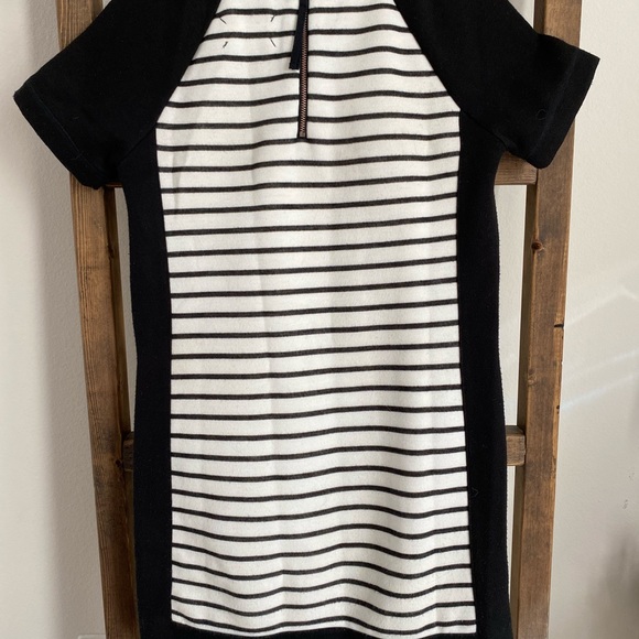 Lou & Gray soft dress - Picture 3 of 4